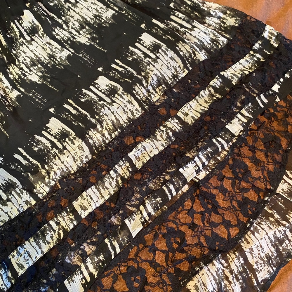 Dress - Picture 4 of 4